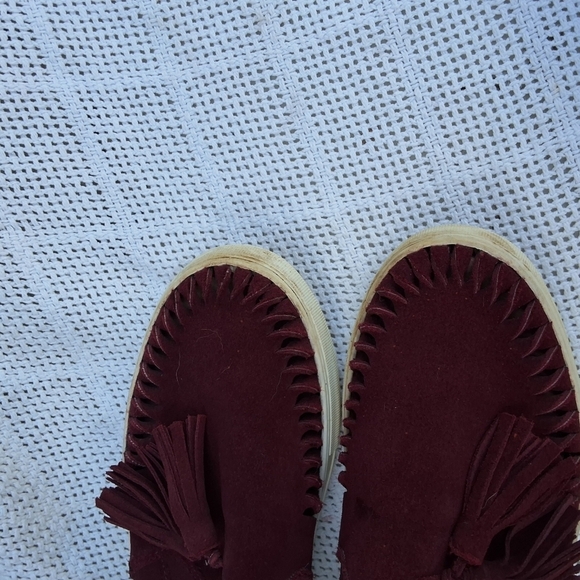 J.J. Slides Wine Suede Tassel Slip On Sneakers Womens Size 10 Boho Fringe - Picture 5 of 10